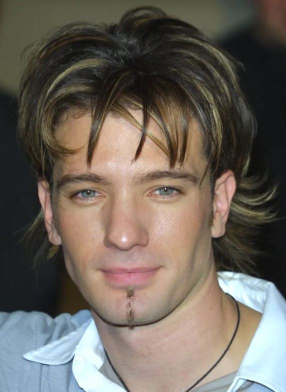 20 Weird Pictures Of Popular Boybands From The 90 S 2000s